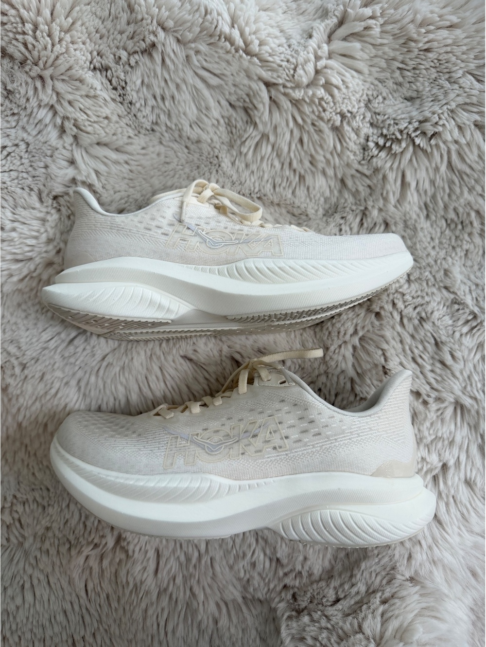 Hoka One mach 6 Running Shoes in Cream White - Women's Size 7.5B